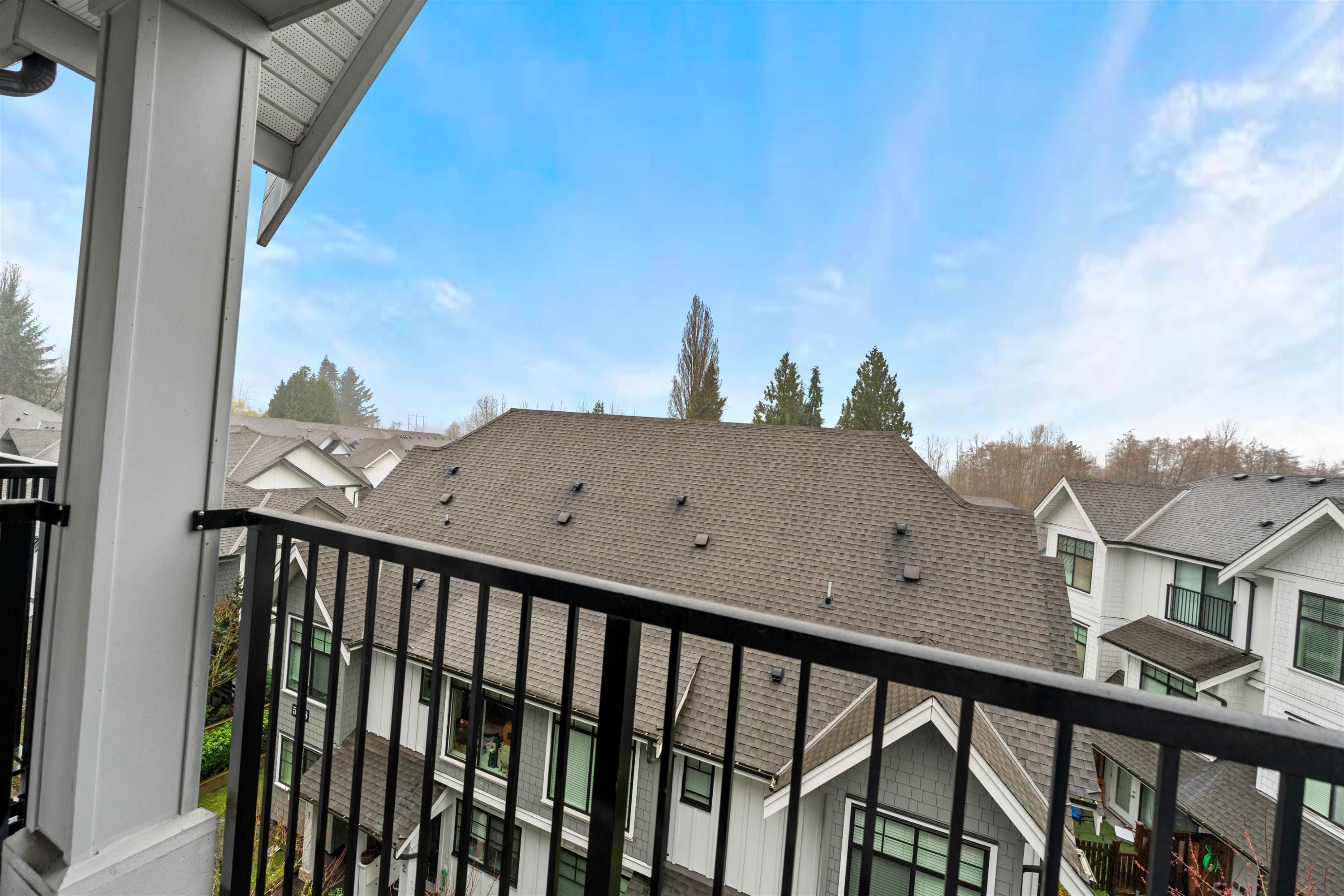 7-5132 Canada Way, Burnaby, BC - Outdoor With Exterior