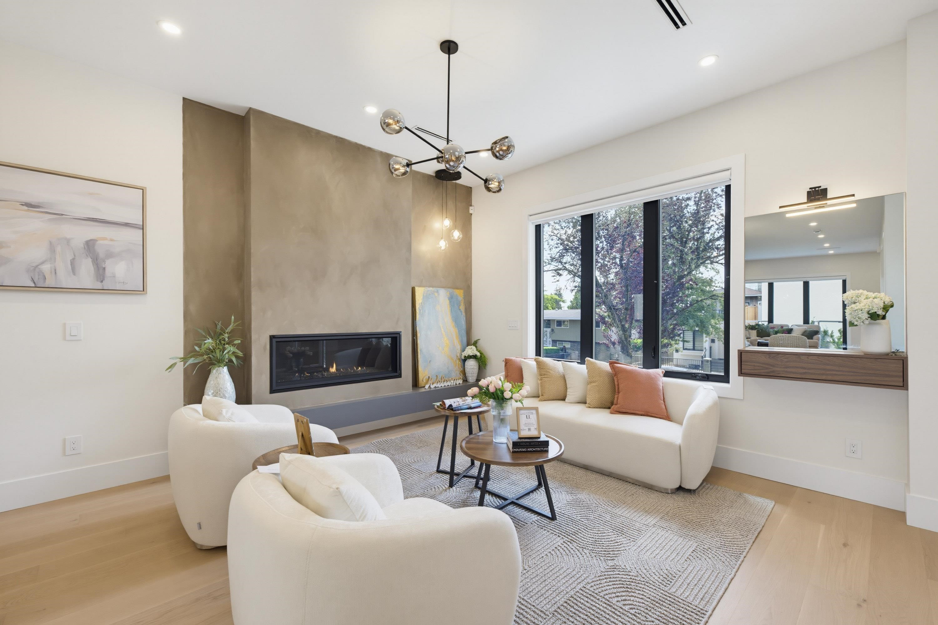 6383 Grant Street, Burnaby, BC - Indoor Photo Showing Living Room With Fireplace