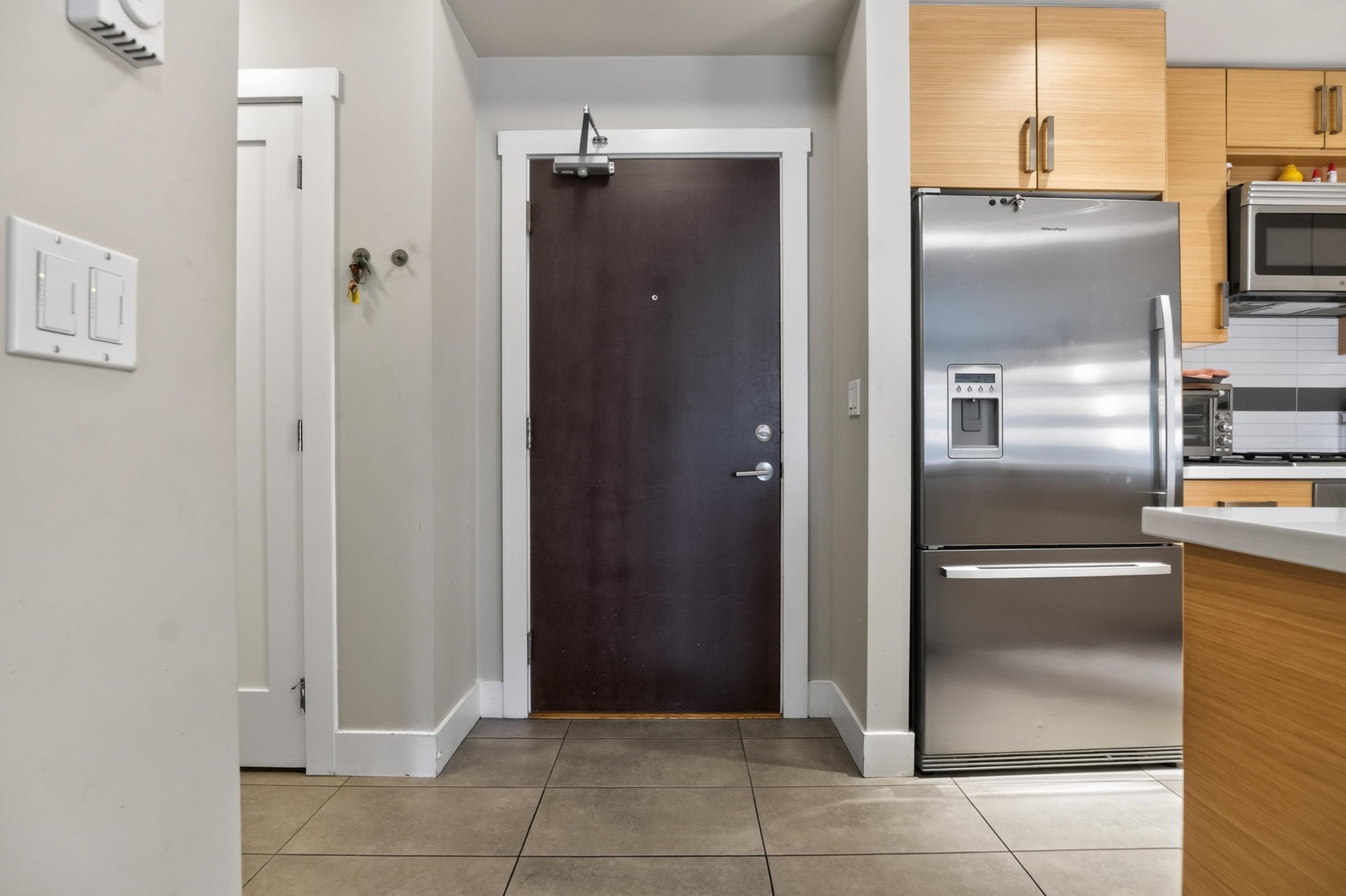 202-4710 Hastings Street, Burnaby, BC - Indoor