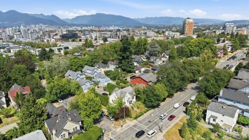 93 12Th Avenue W, Vancouver, BC - Outdoor With View