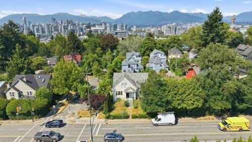 93 12Th Avenue W, Vancouver, BC - Outdoor With View