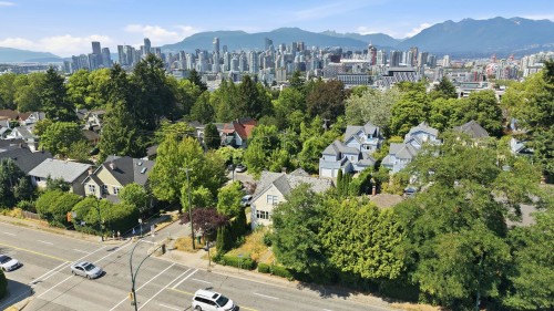 93 12Th Avenue W, Vancouver, BC - Outdoor With View