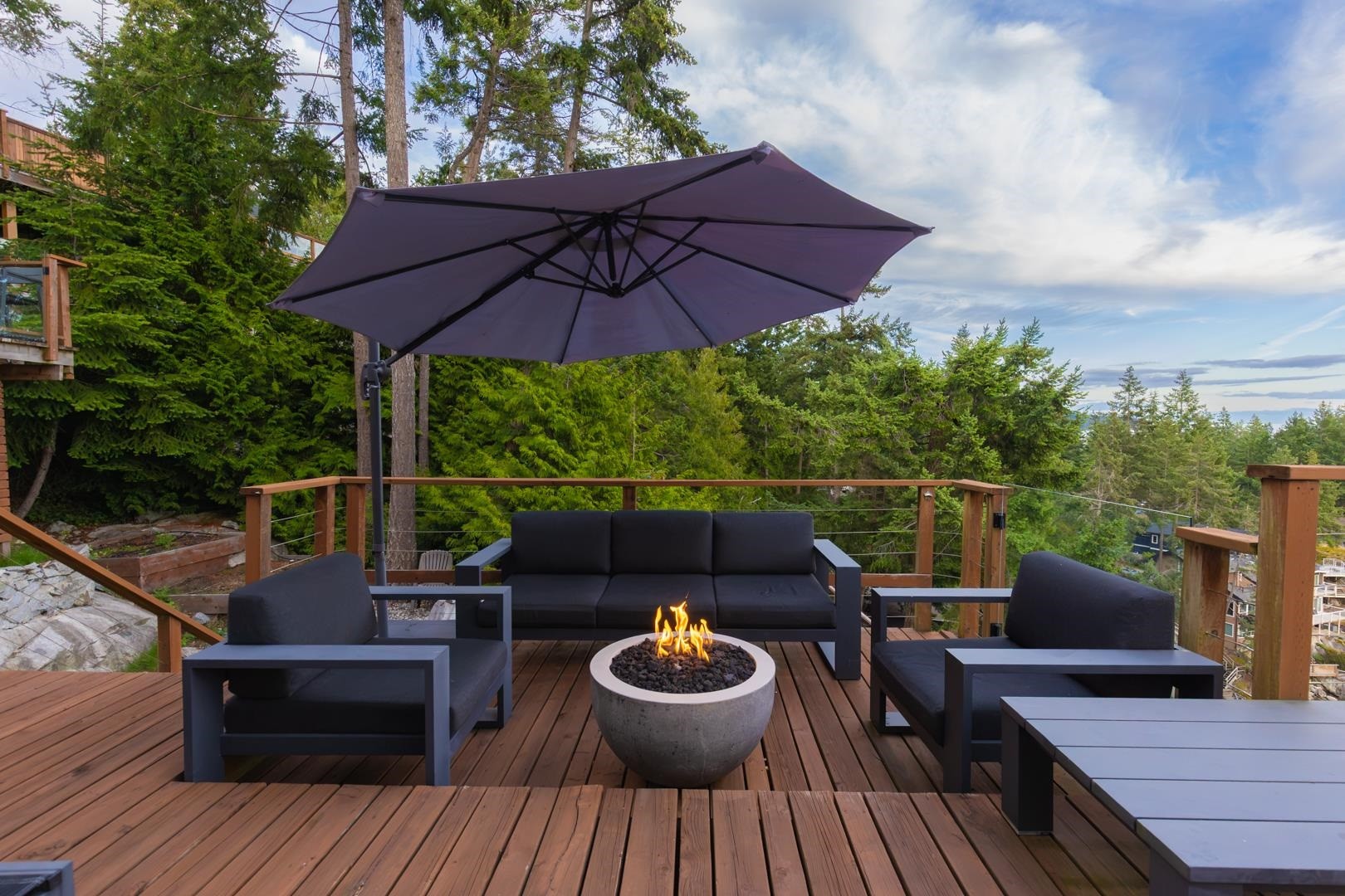 5322 Natalie Lane, Halfmoon Bay, BC - Outdoor With Deck Patio Veranda With Exterior
