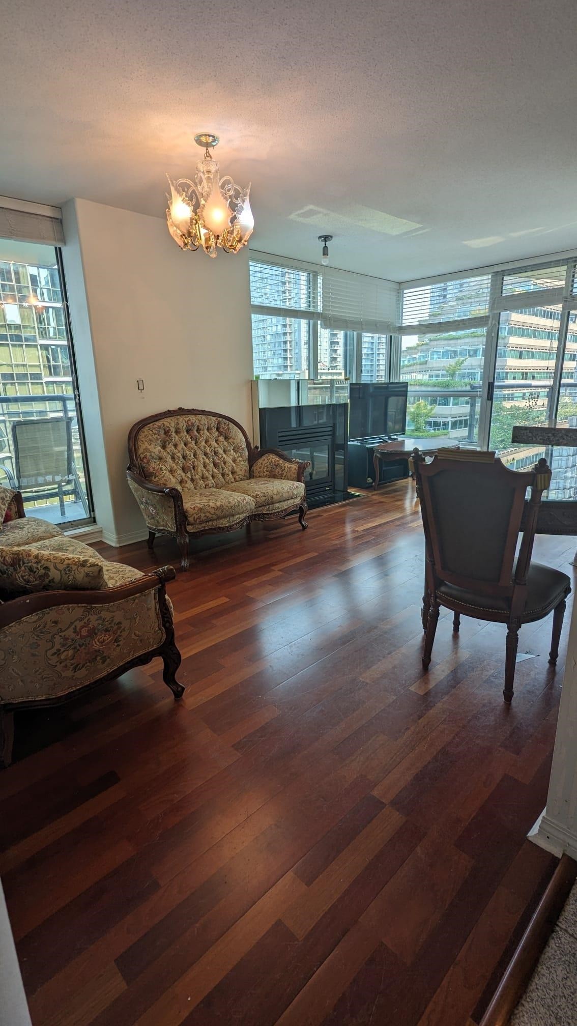 907-1328 Pender Street W, Vancouver, BC - Indoor
