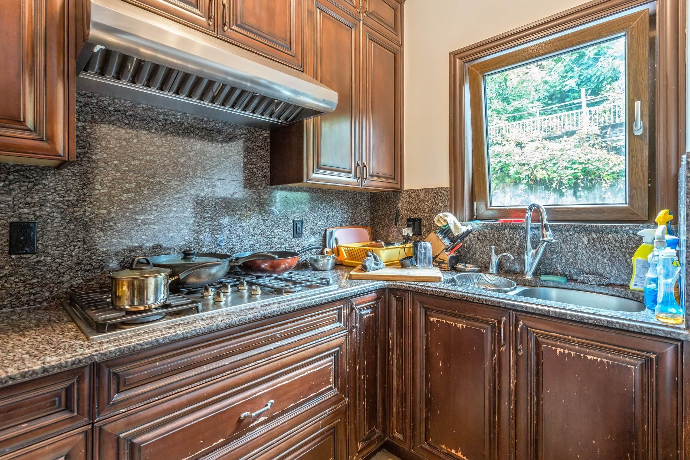 7282 Ridge Drive, Burnaby, BC - Indoor Photo Showing Kitchen With Double Sink