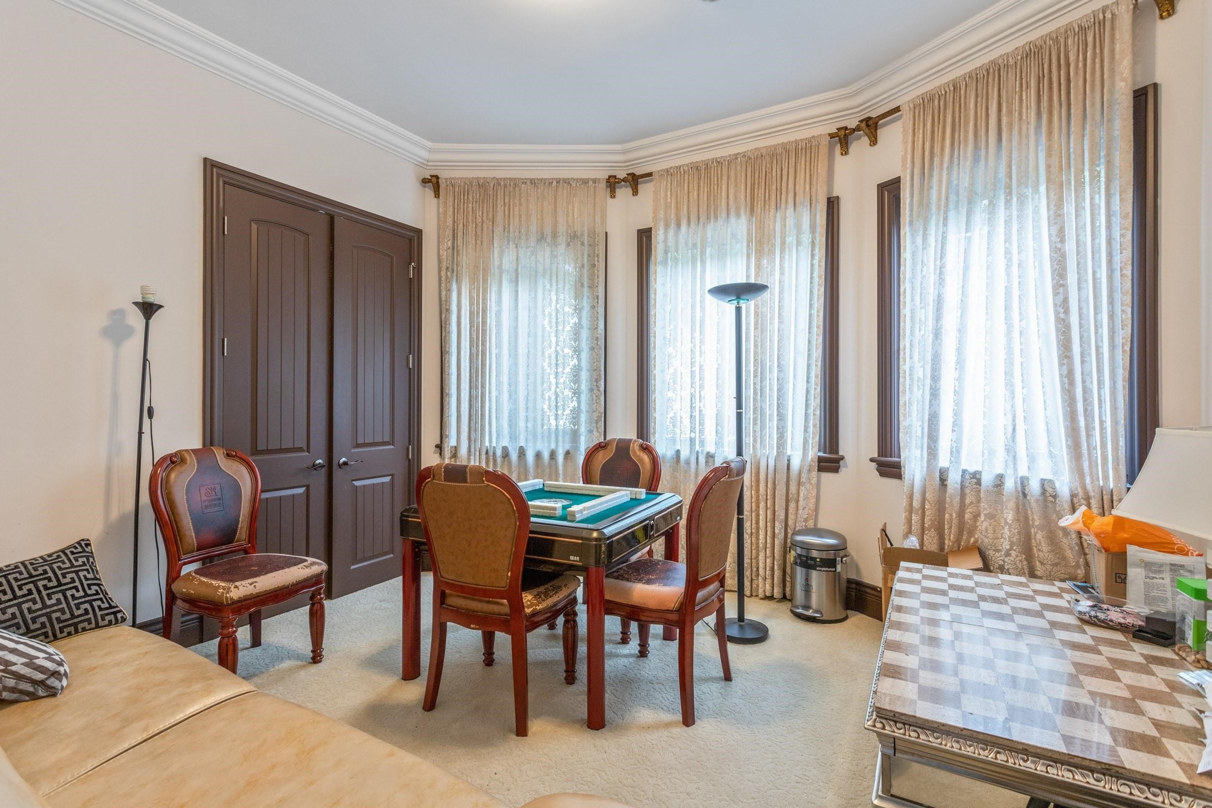 7282 Ridge Drive, Burnaby, BC - Indoor