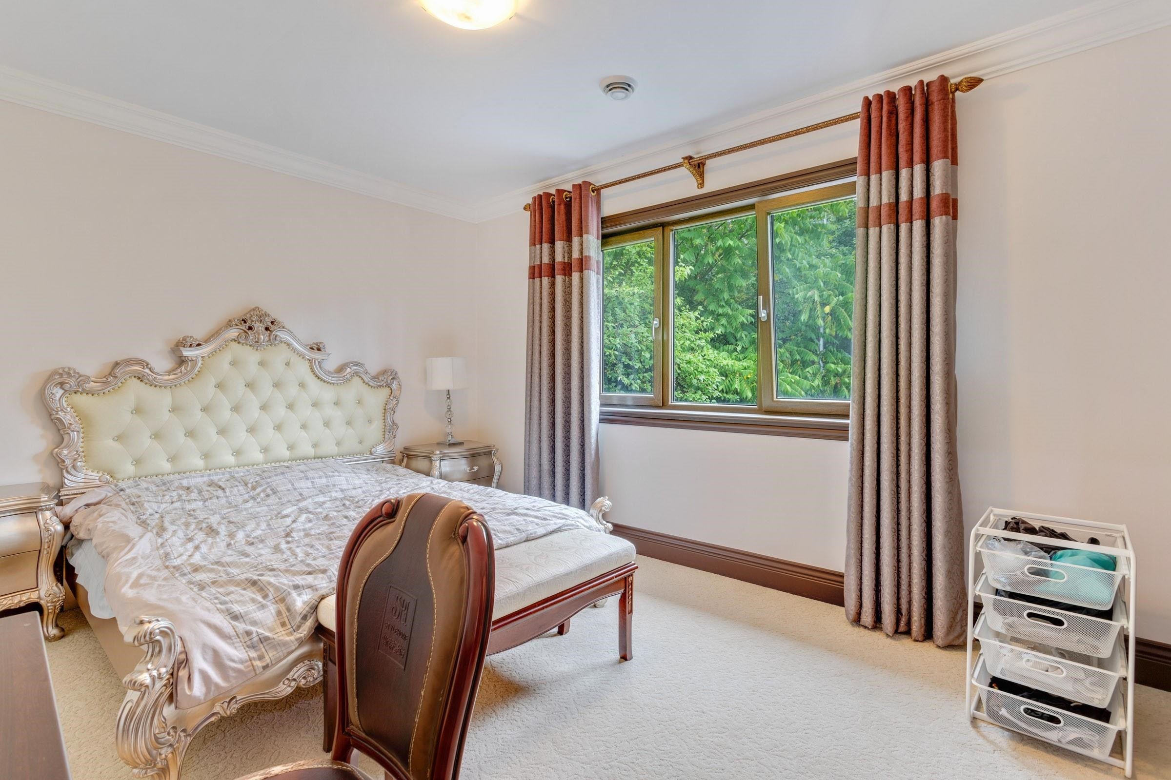 7282 Ridge Drive, Burnaby, BC - Indoor Photo Showing Bedroom