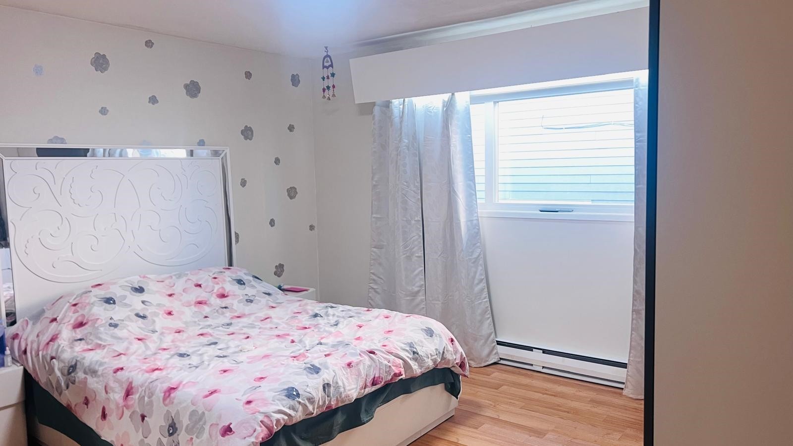 753 55Th Avenue E, Vancouver, BC - Indoor Photo Showing Bedroom