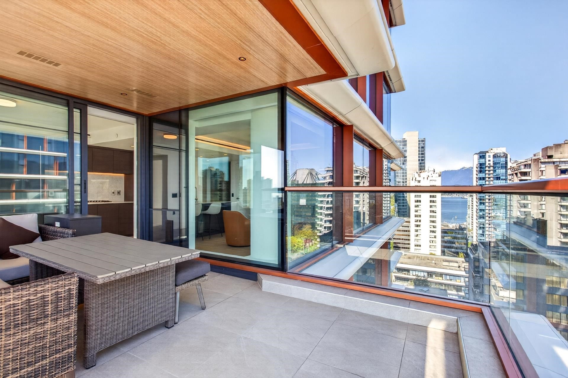 1606-1482 Robson Street, Vancouver, BC - Outdoor With Balcony