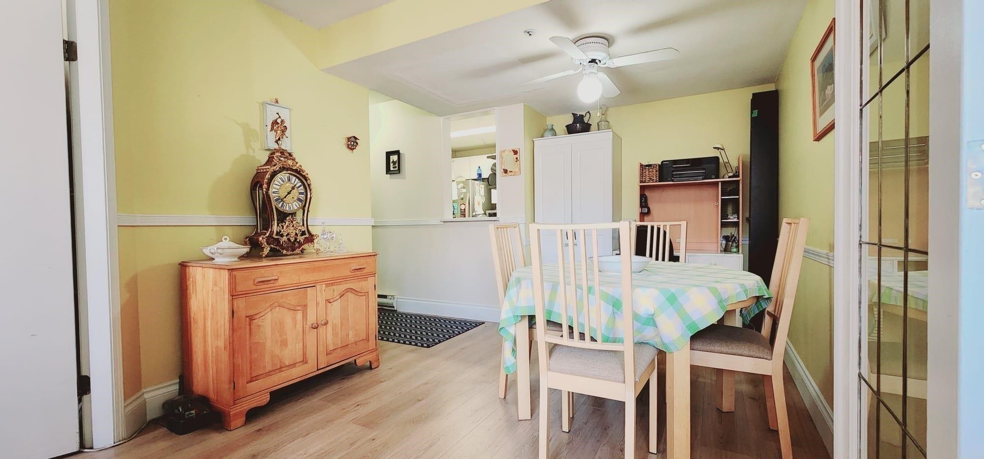 208-811 Helmcken Street, Vancouver, BC - Indoor