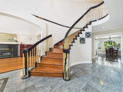 7629 Arthur Avenue Burnaby, BC V5J 4G4