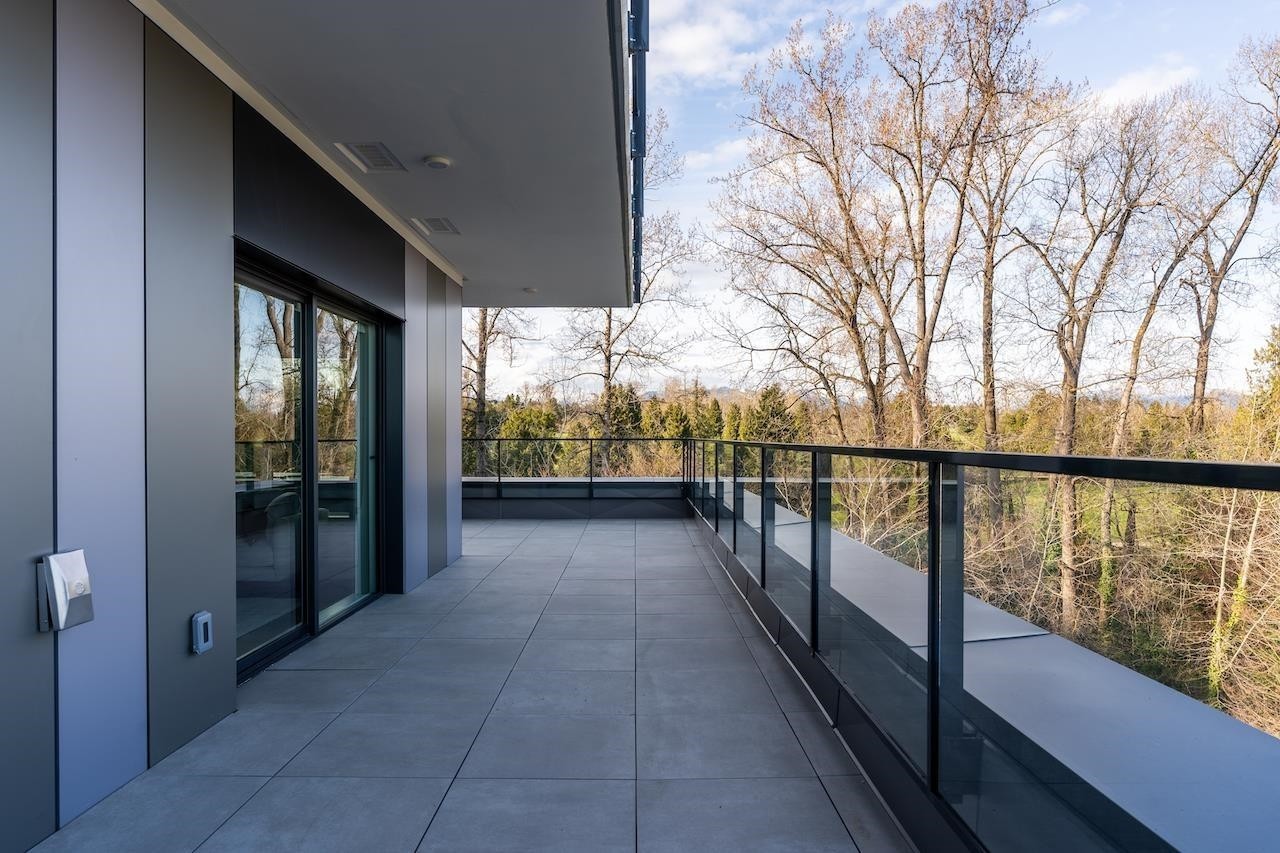 302-488 58Th Avenue W, Vancouver, BC - Outdoor With Exterior