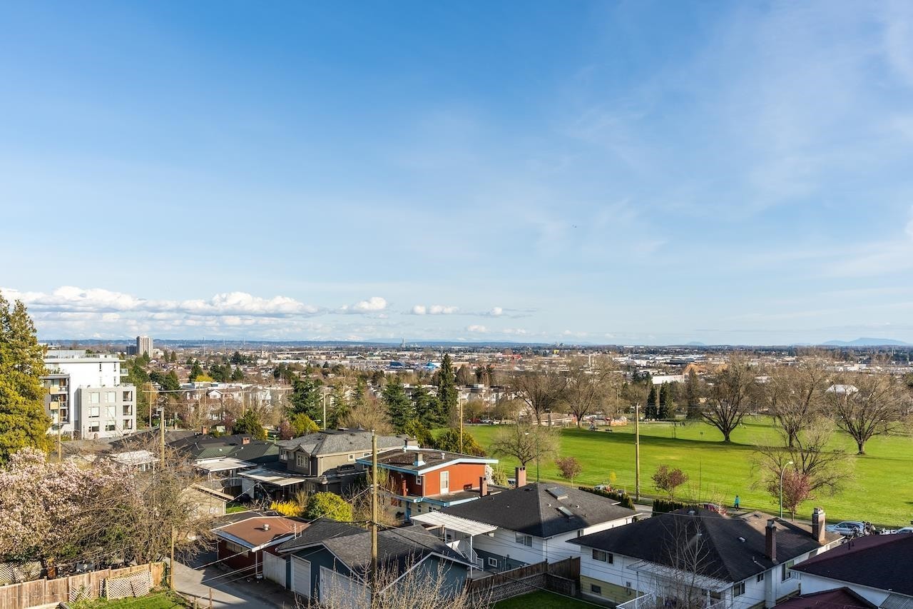 302-488 58Th Avenue W, Vancouver, BC - Outdoor With View