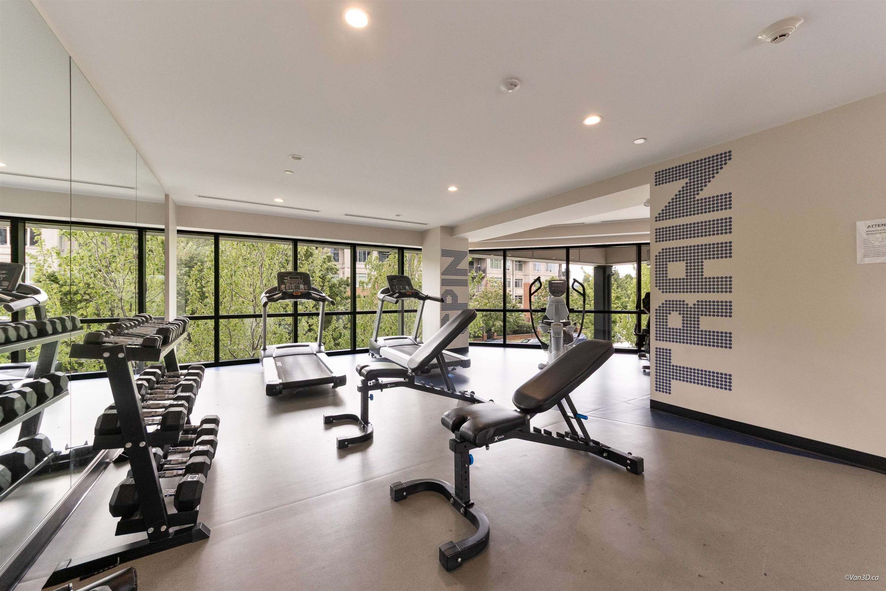 112-9233 Odlin Road, Richmond, BC - Indoor Photo Showing Gym Room