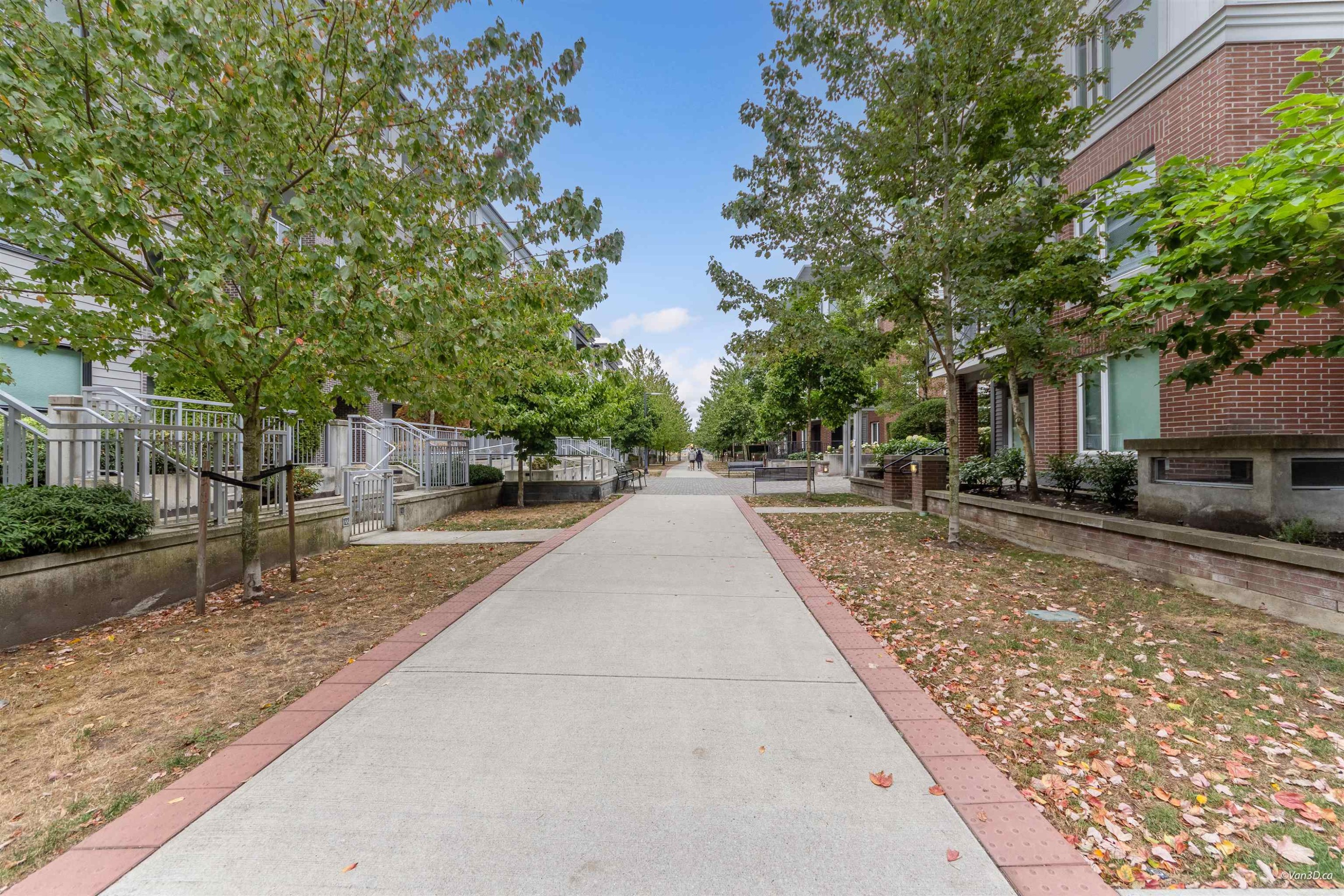 112-9233 Odlin Road, Richmond, BC - Outdoor