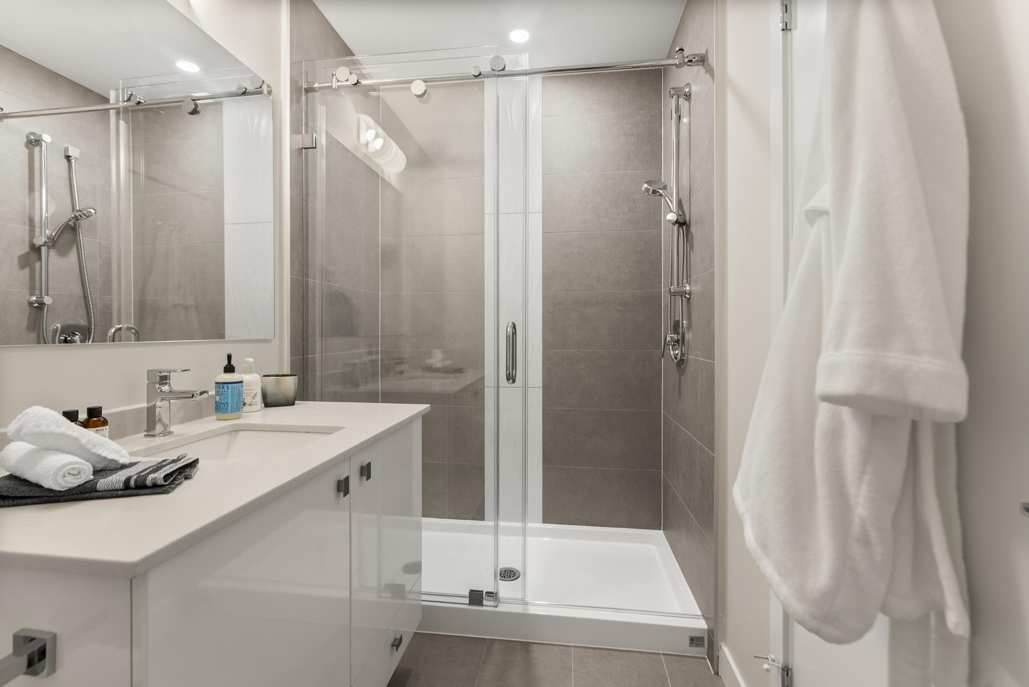 108-23222 Gilley Road, Richmond, BC - Indoor Photo Showing Bathroom