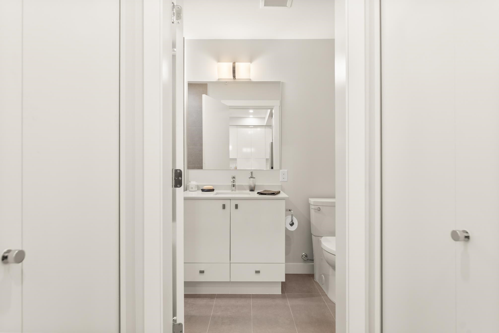 108-23222 Gilley Road, Richmond, BC - Indoor Photo Showing Bathroom