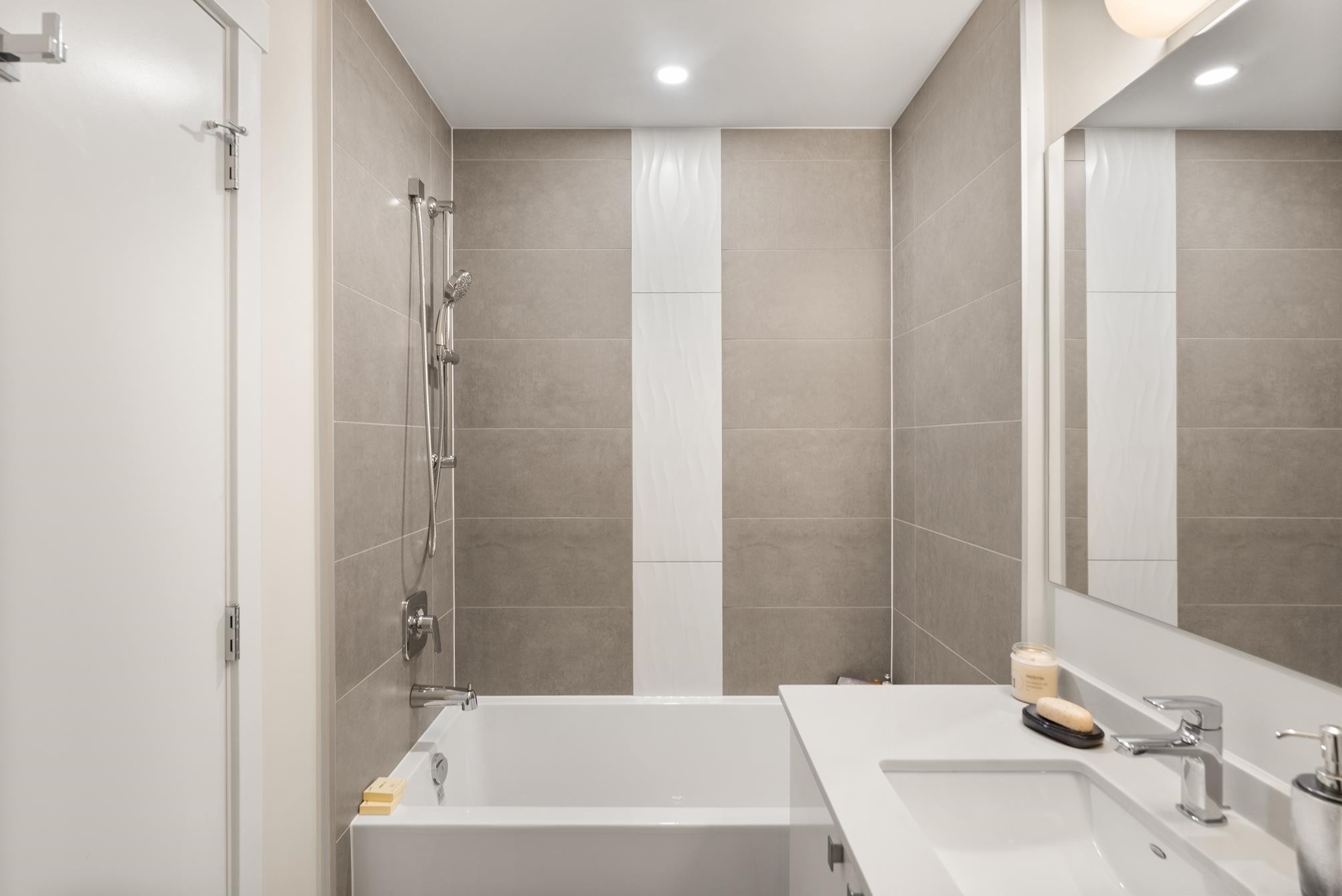 108-23222 Gilley Road, Richmond, BC - Indoor Photo Showing Bathroom