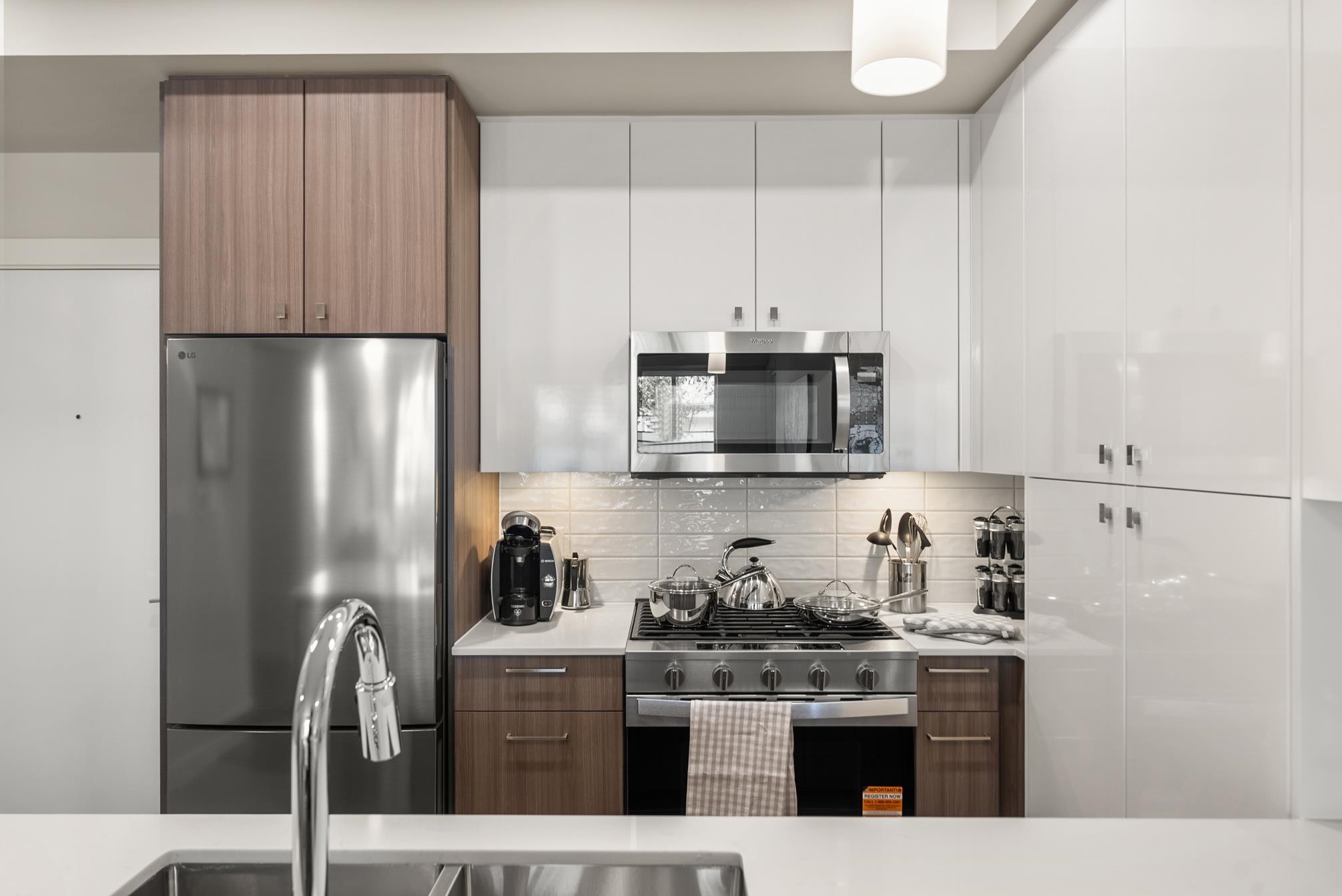 108-23222 Gilley Road, Richmond, BC - Indoor Photo Showing Kitchen With Double Sink With Upgraded Kitchen
