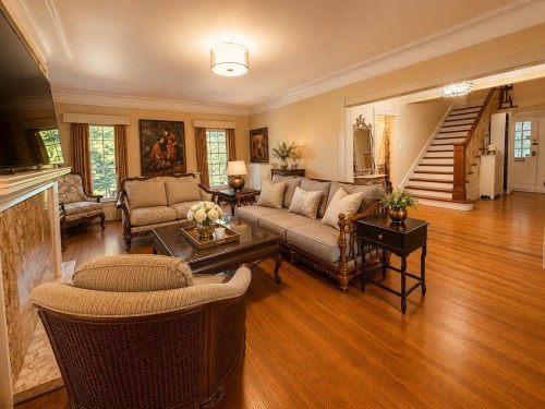 4625 Connaught Drive, Vancouver, BC - Indoor Photo Showing Living Room