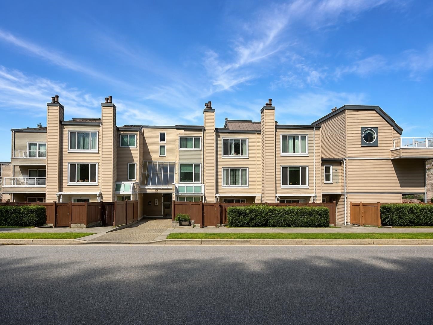 103-5025 Sanders Street, Burnaby, BC - Outdoor With Facade