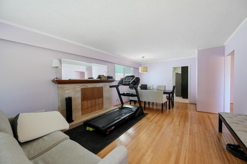 2763 Rosemont Drive, Vancouver, BC - Indoor