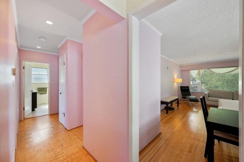 2763 Rosemont Drive, Vancouver, BC - Indoor Photo Showing Other Room