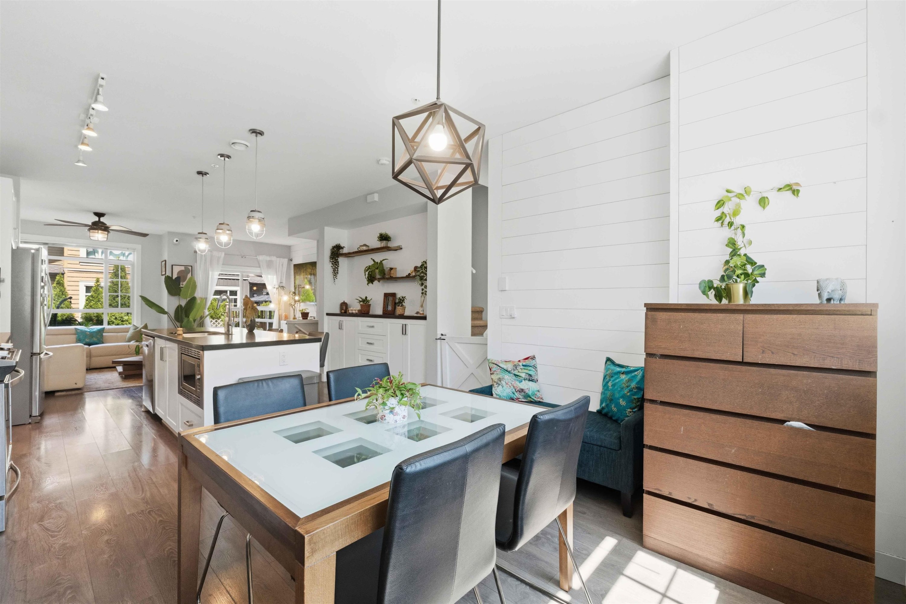 64-11305 240 Street, Maple Ridge, BC - Indoor