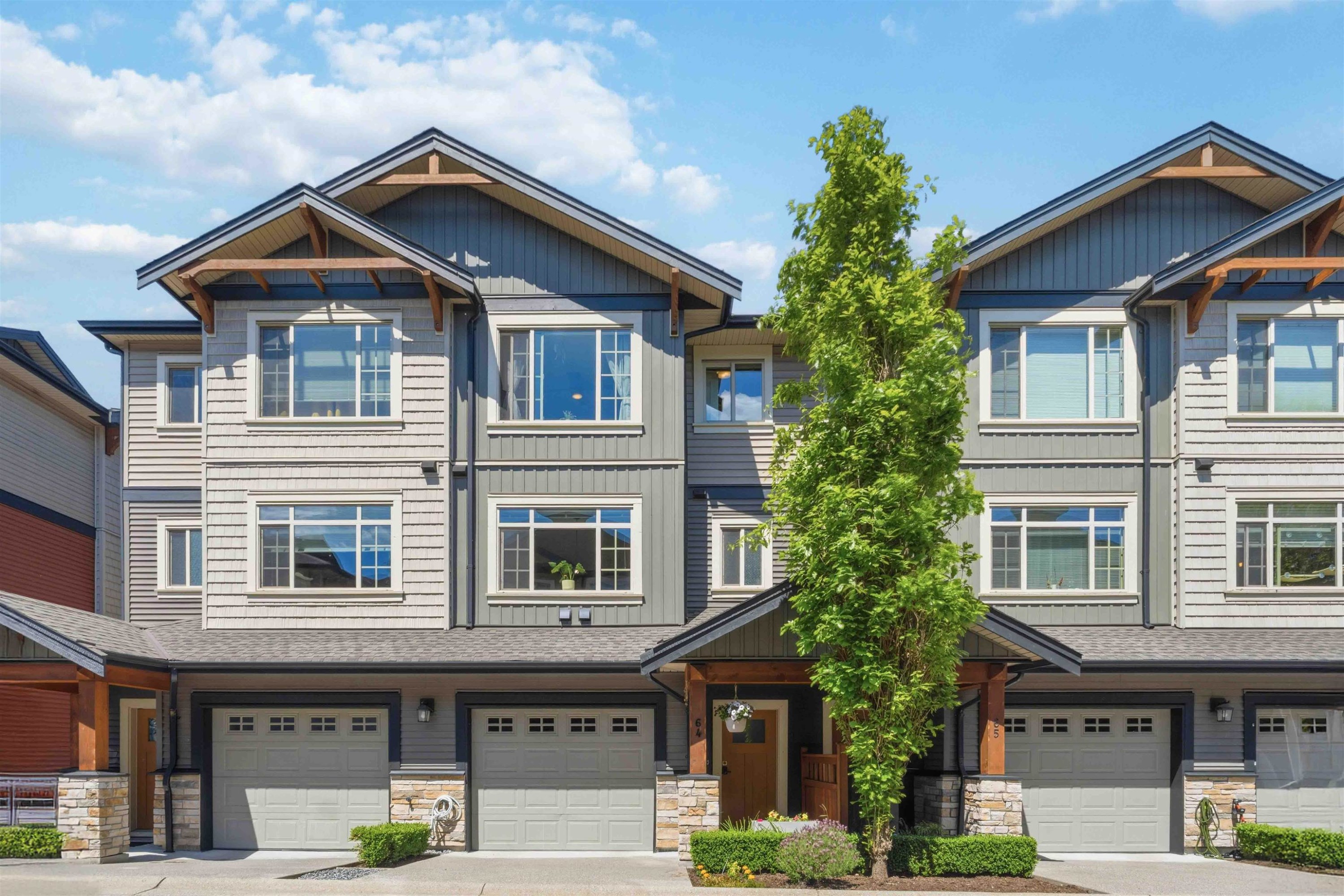 64-11305 240 Street, Maple Ridge, BC - Outdoor With Facade
