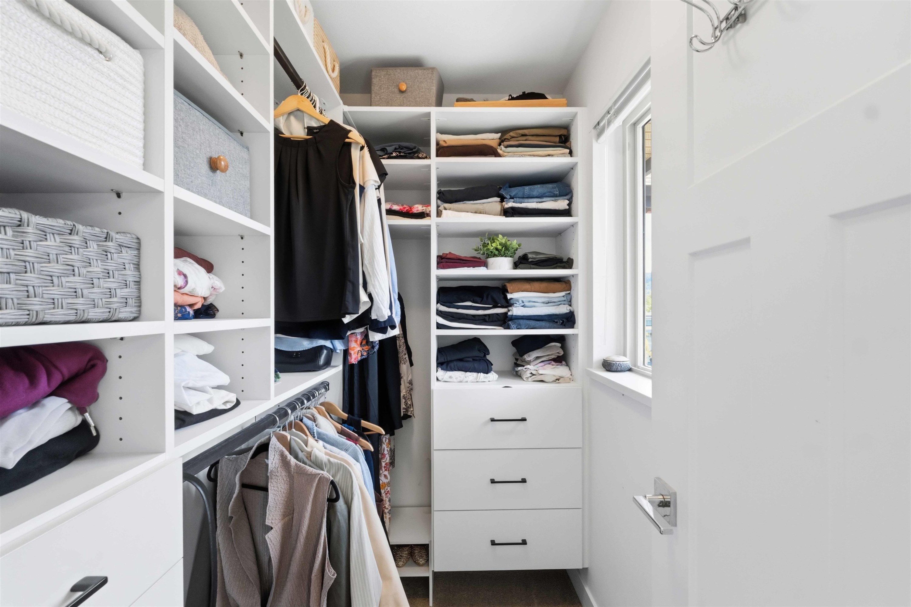 64-11305 240 Street, Maple Ridge, BC - Indoor With Storage