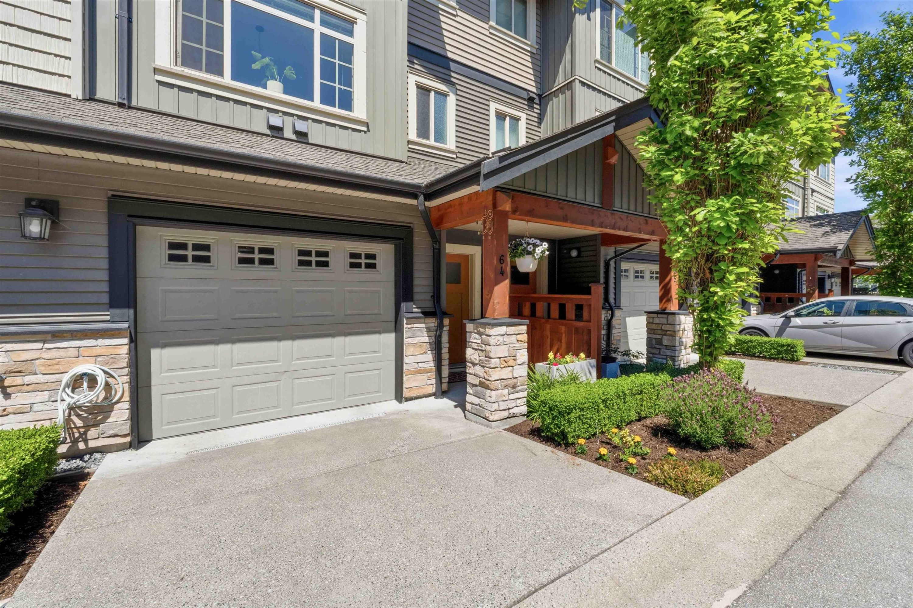 64-11305 240 Street, Maple Ridge, BC - Outdoor With Facade