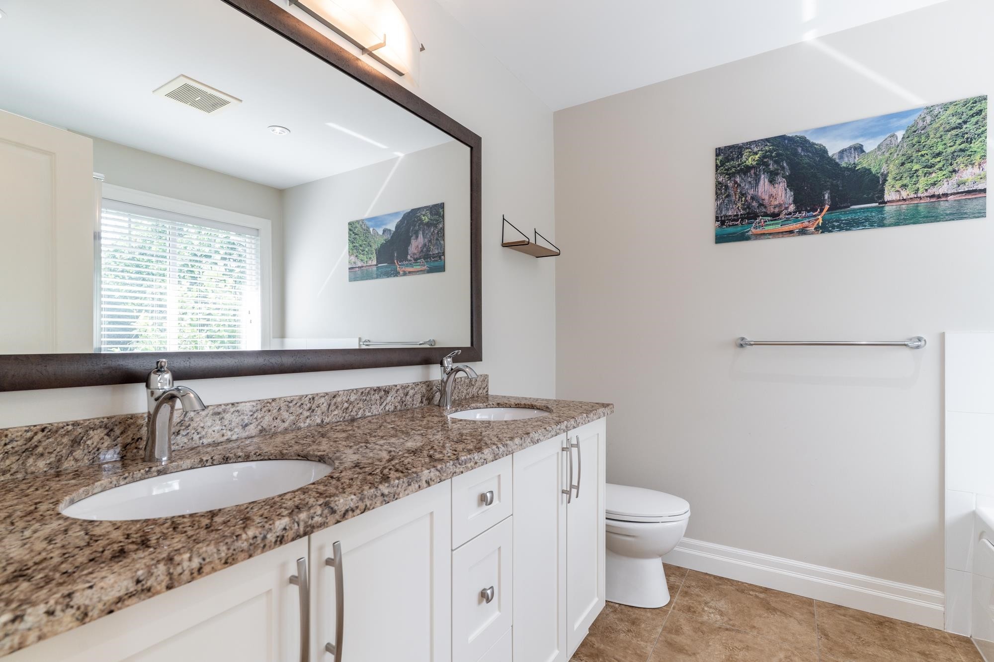 1250 Coast Meridian Road, Coquitlam, BC - Indoor Photo Showing Bathroom