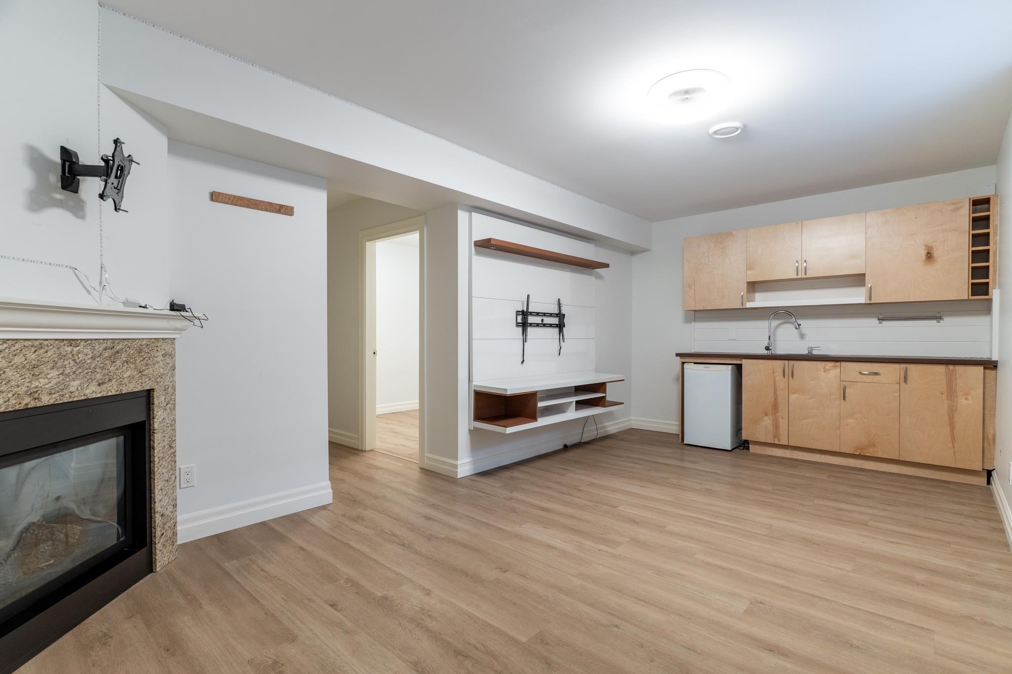 1250 Coast Meridian Road, Coquitlam, BC - Indoor With Fireplace