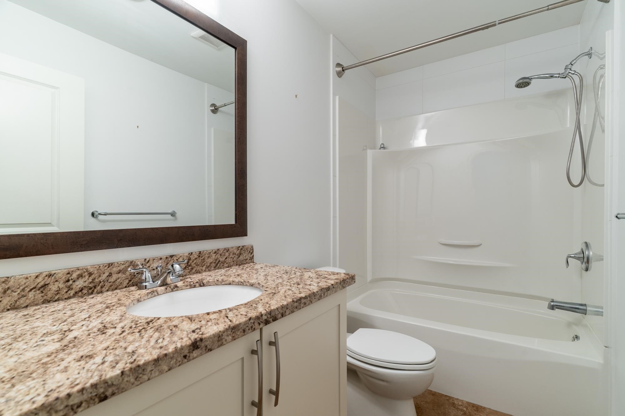 1250 Coast Meridian Road, Coquitlam, BC - Indoor Photo Showing Bathroom