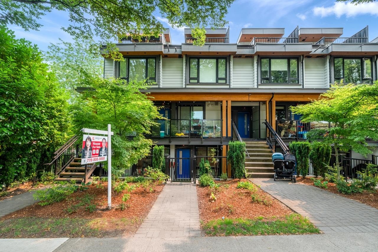 4728 Duchess Street, Vancouver, BC - Outdoor With Facade