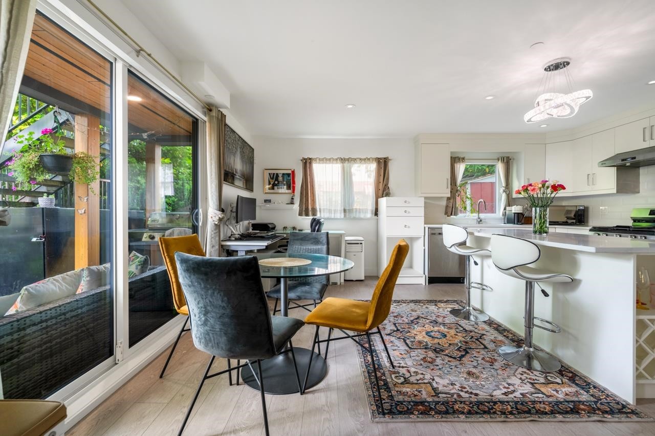 4728 Duchess Street, Vancouver, BC - Indoor