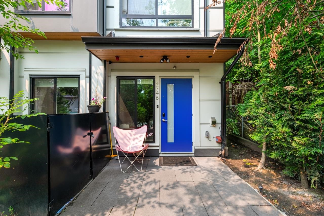 4728 Duchess Street, Vancouver, BC - Outdoor