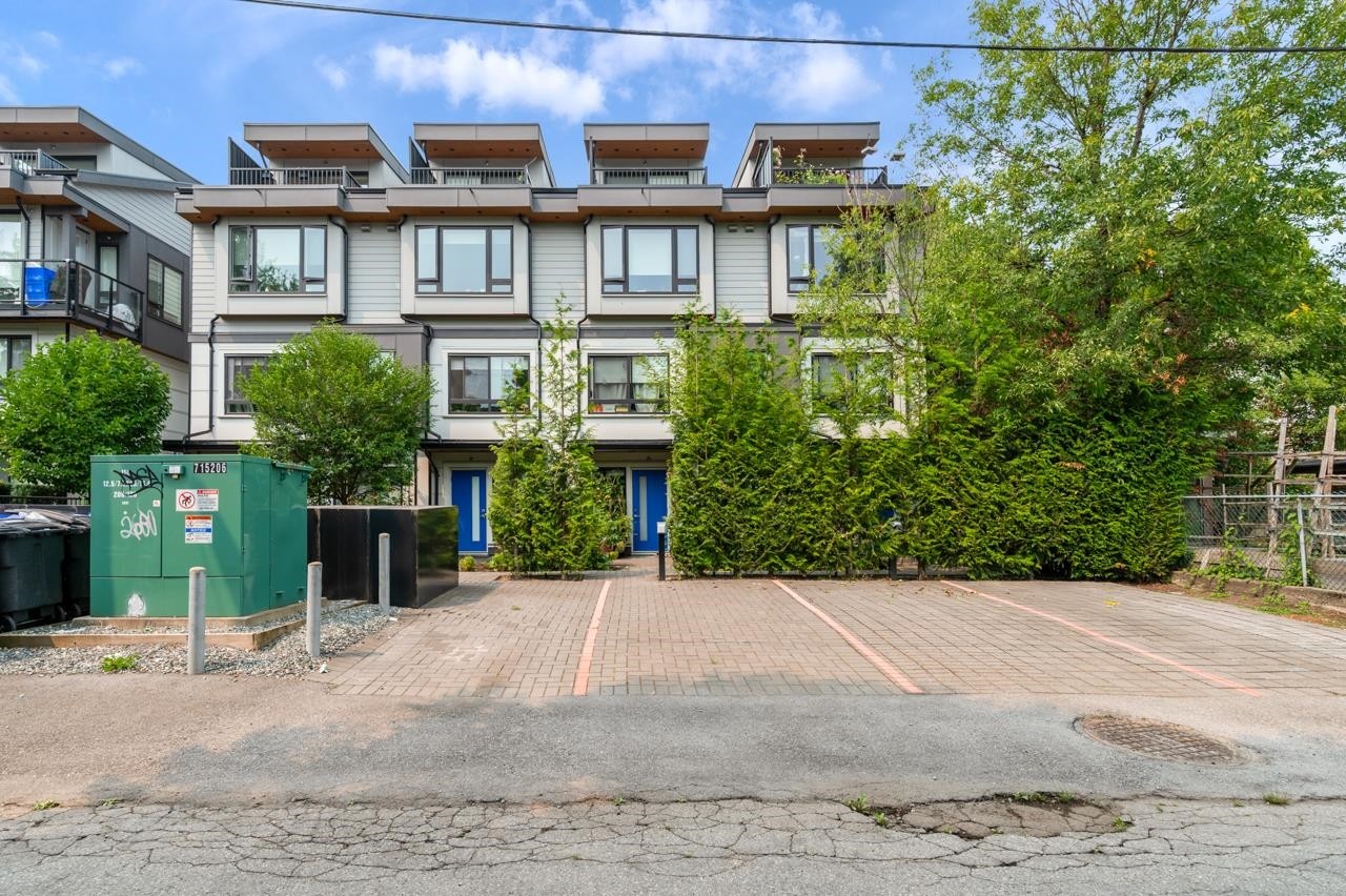 4728 Duchess Street, Vancouver, BC - Outdoor