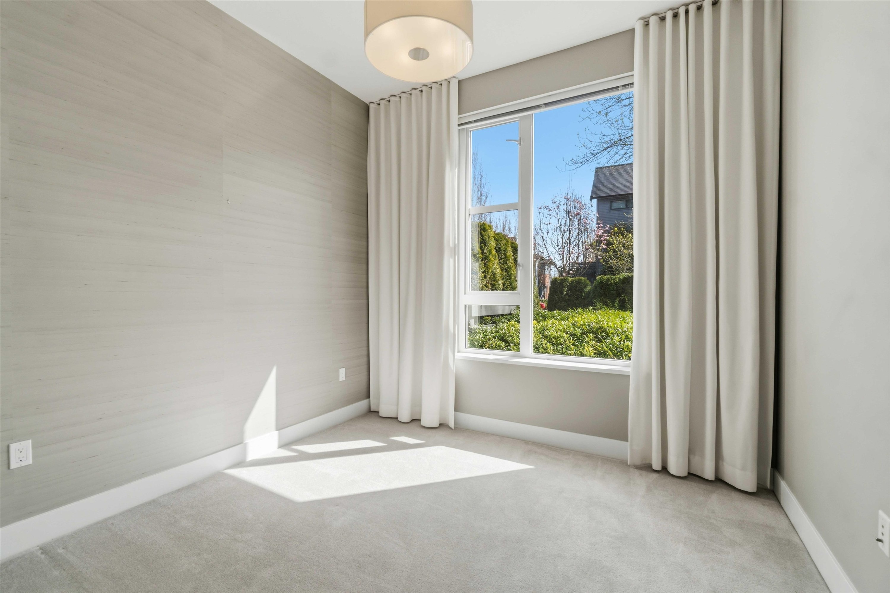 109-550 Seaborne Place, Port Coquitlam, BC - Indoor Photo Showing Other Room