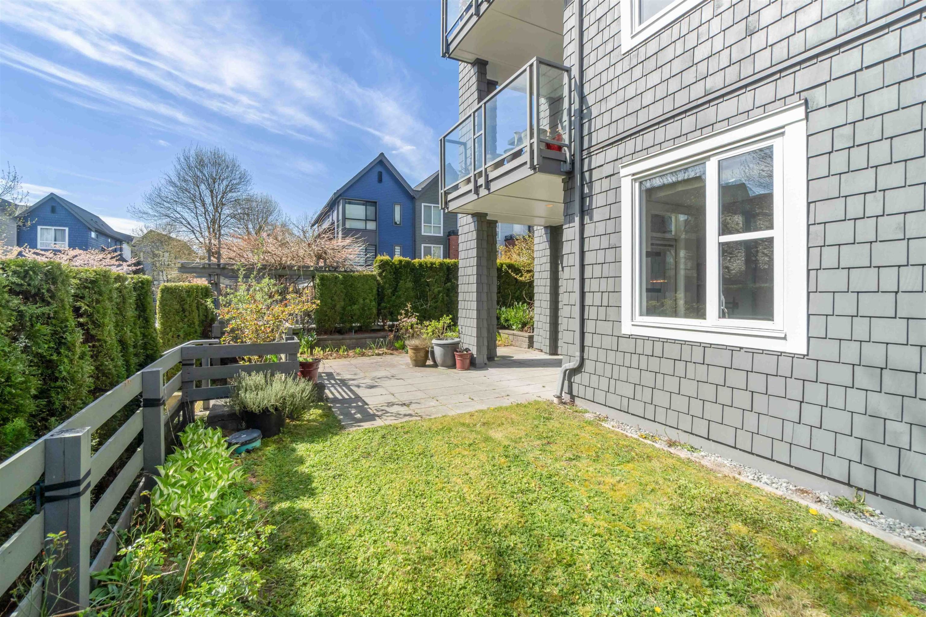 109-550 Seaborne Place, Port Coquitlam, BC - Outdoor