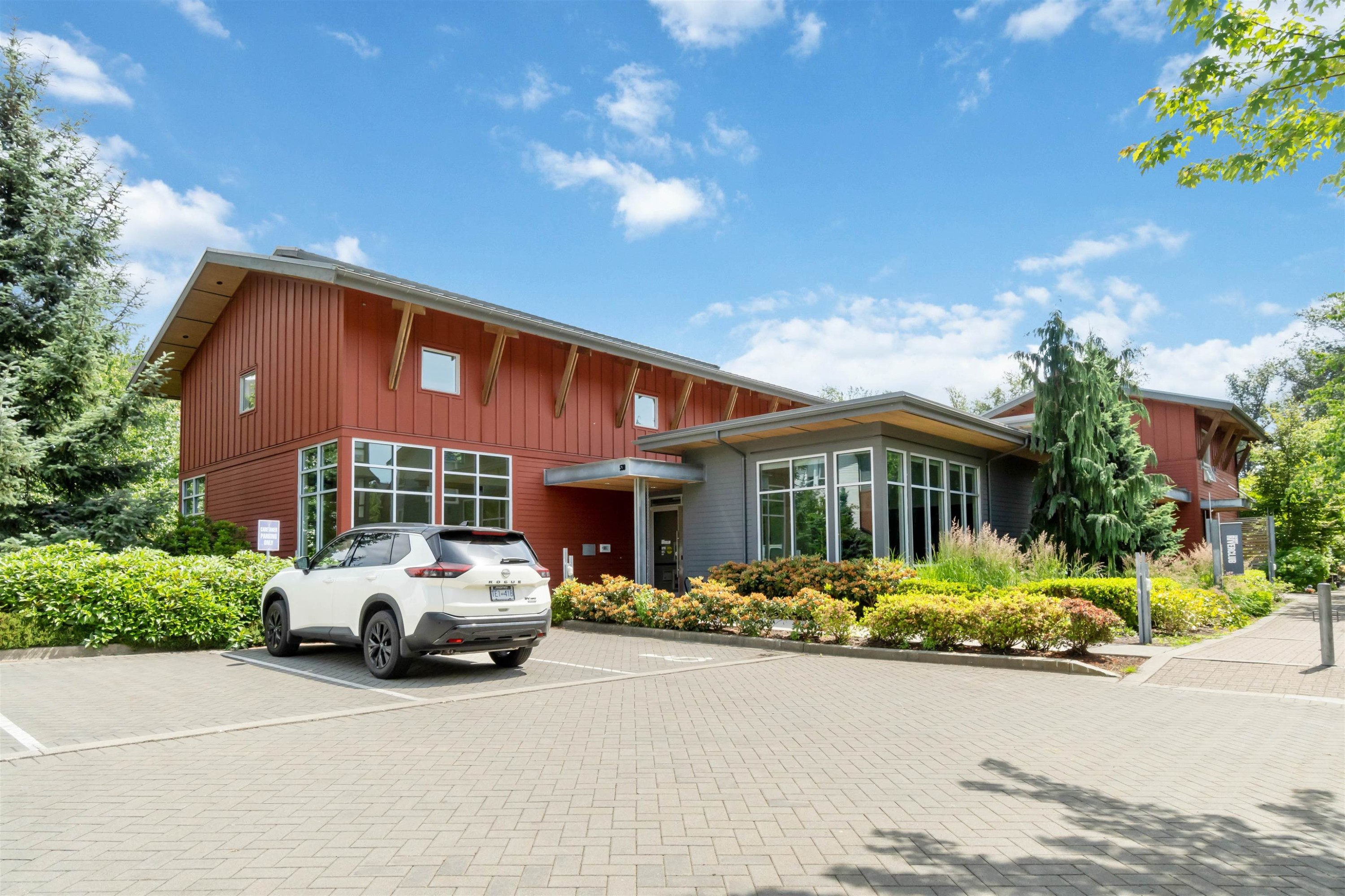 109-550 Seaborne Place, Port Coquitlam, BC - Outdoor