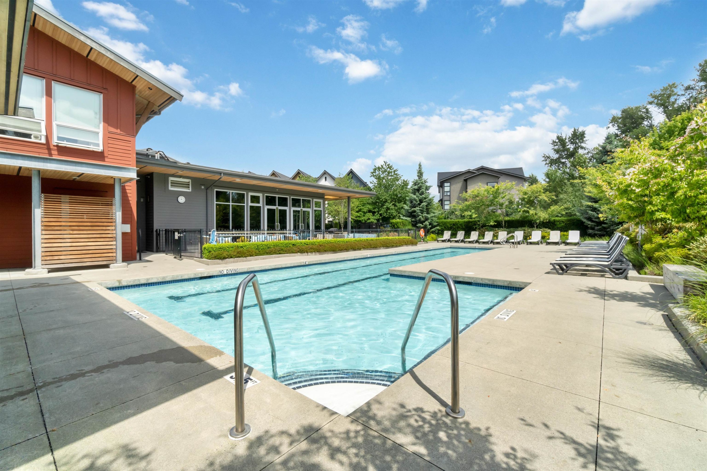 109-550 Seaborne Place, Port Coquitlam, BC - Outdoor With In Ground Pool