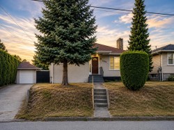 1309 Edinburgh Street New Westminster, BC V3M 2W1