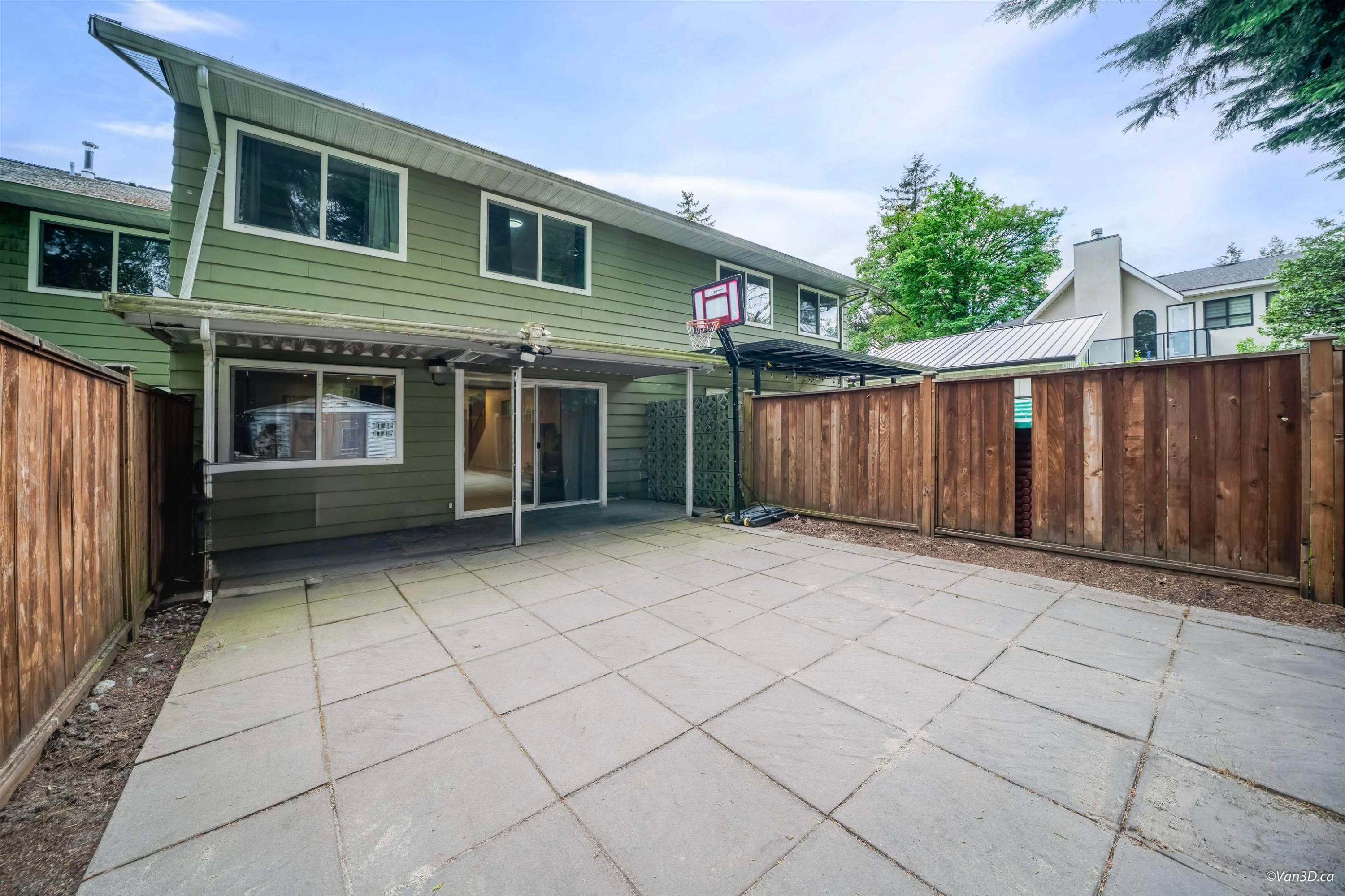 2535 Gordon Avenue, Port Coquitlam, BC - Outdoor With Exterior