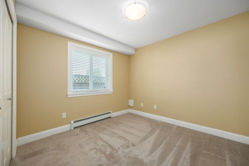 825 Robinson Street, Coquitlam, BC - Indoor Photo Showing Other Room