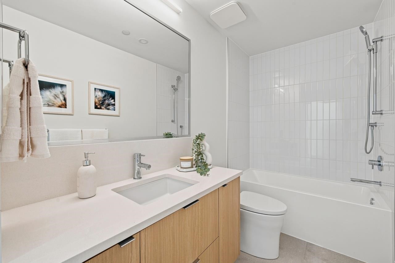 4778 48B Street, Delta, BC - Indoor Photo Showing Bathroom