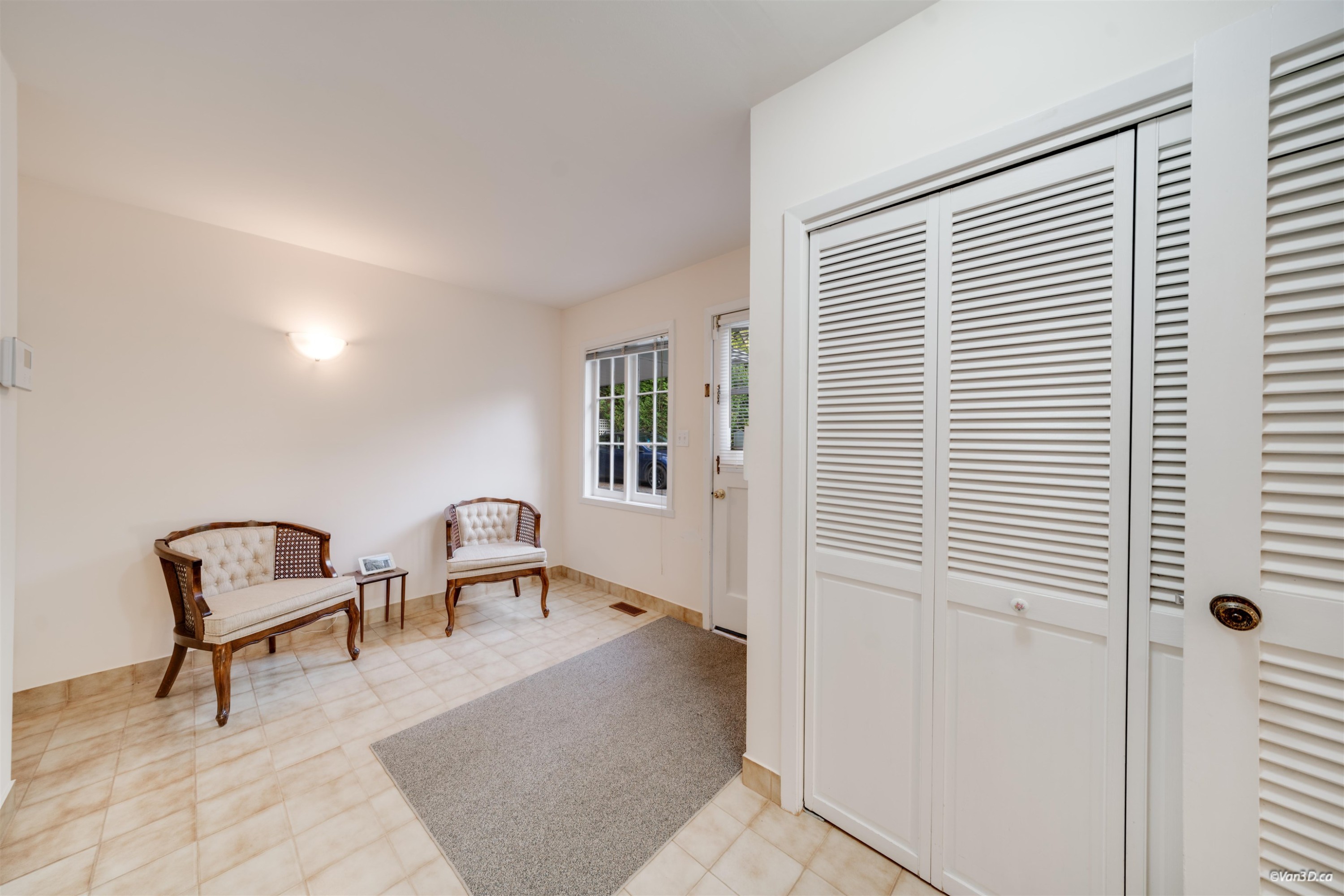 5384 Kew Cliff Road, West Vancouver, BC - Indoor Photo Showing Other Room