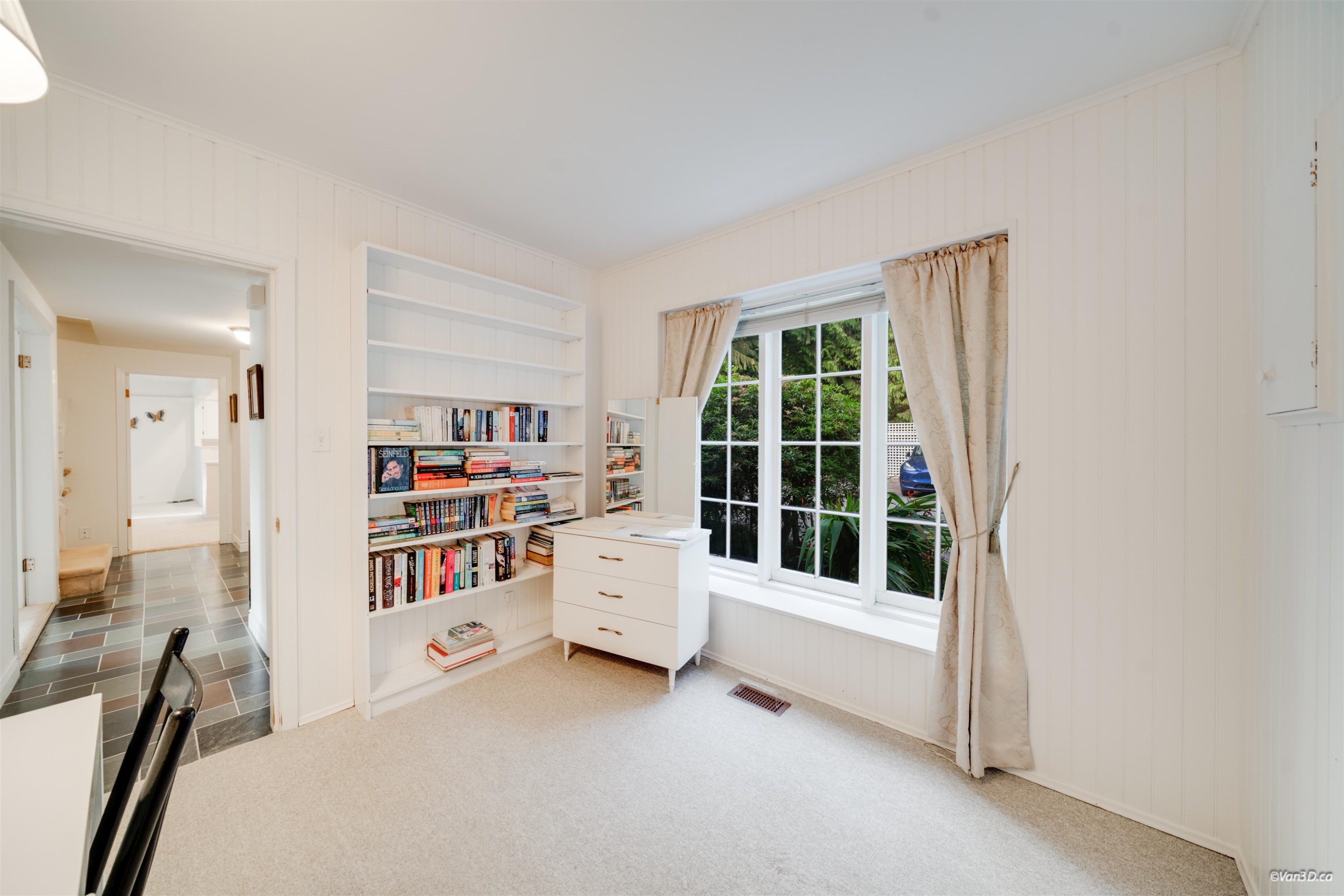 5384 Kew Cliff Road, West Vancouver, BC - Indoor