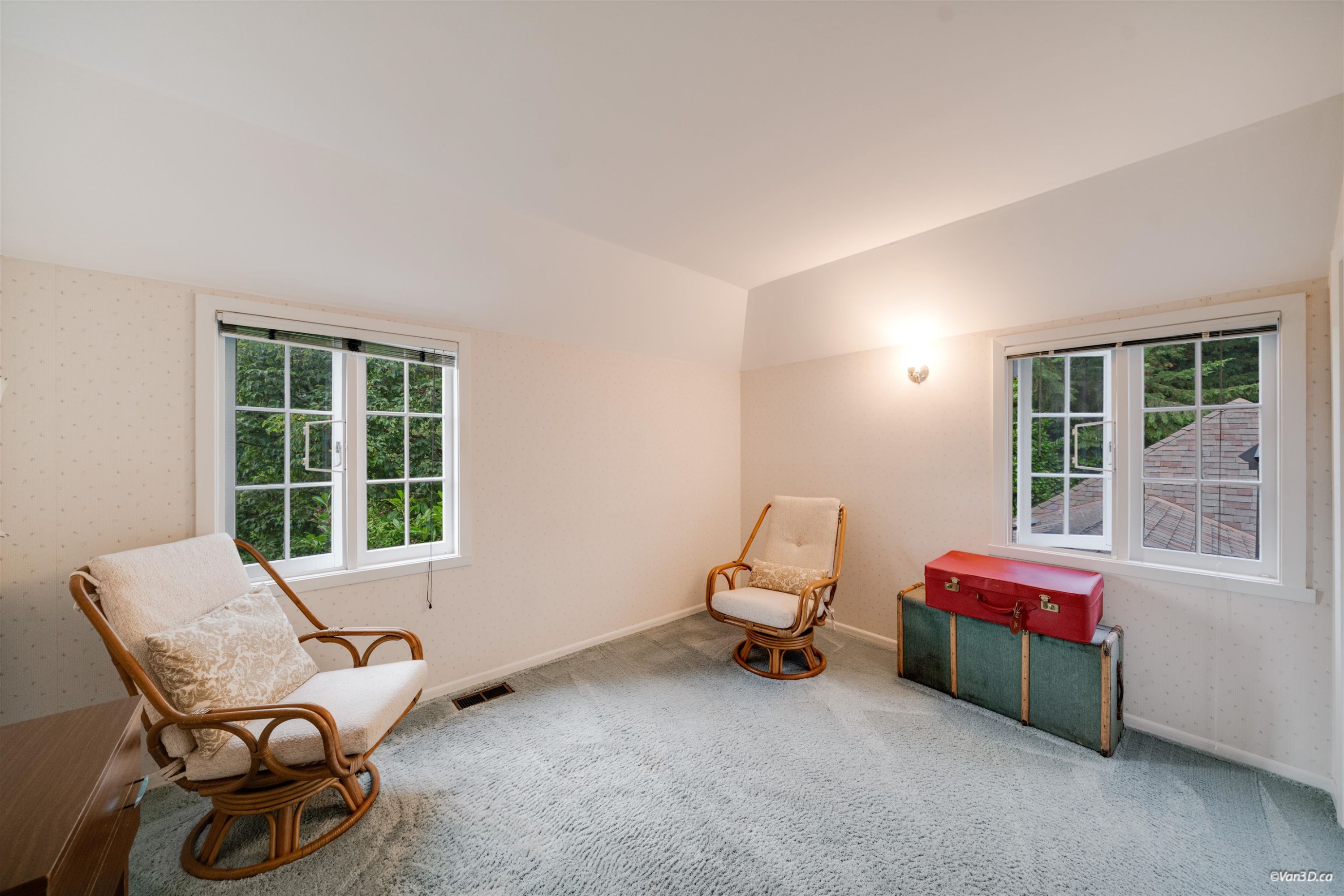 5384 Kew Cliff Road, West Vancouver, BC - Indoor