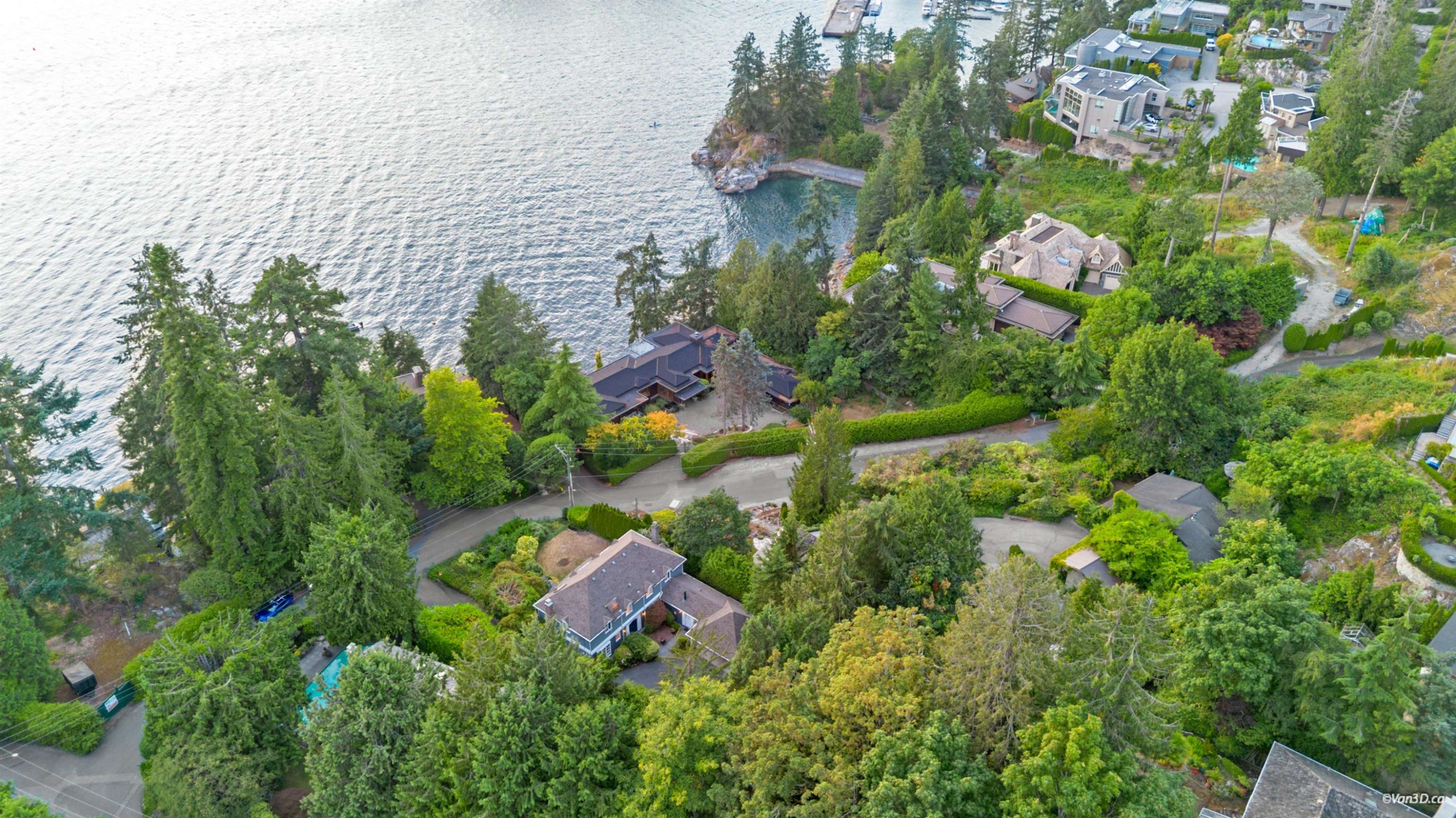 5384 Kew Cliff Road, West Vancouver, BC - Outdoor With View